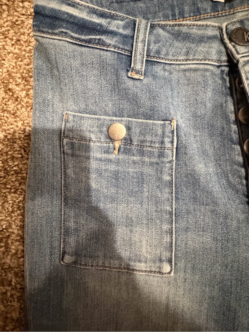 Kut from the Kloth Medium Wash Blue Flare Jeans - Picture 6 of 6